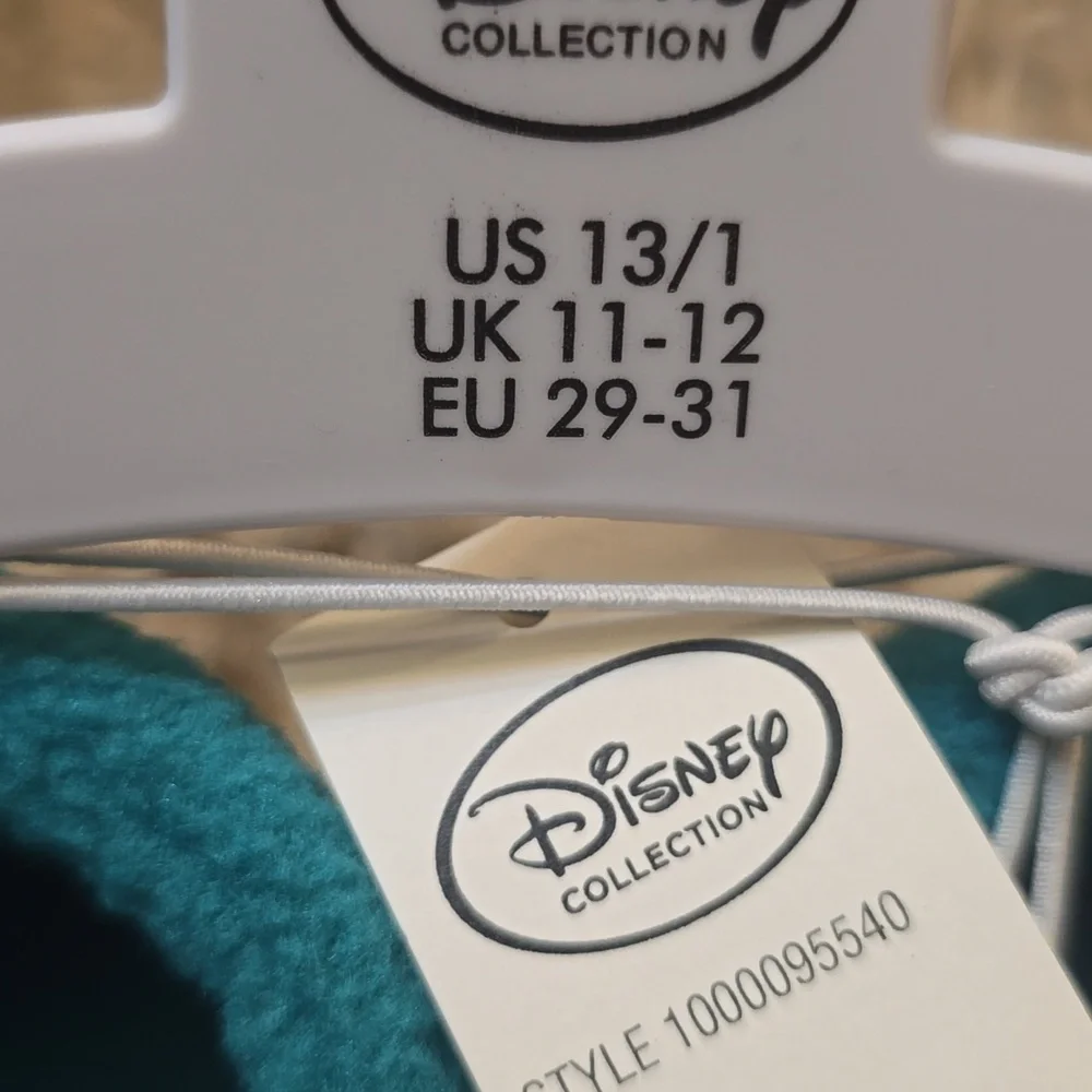 New Disney Kids Size 13-1 Slip-on Memory Foam‎ Mickey Mouse Face Slippers